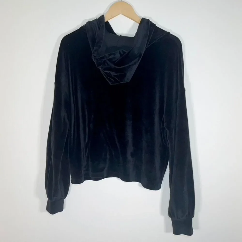 Wild Fable | Black Cropped Velvet Sweatshirt | Medium - Picture 2 of 6